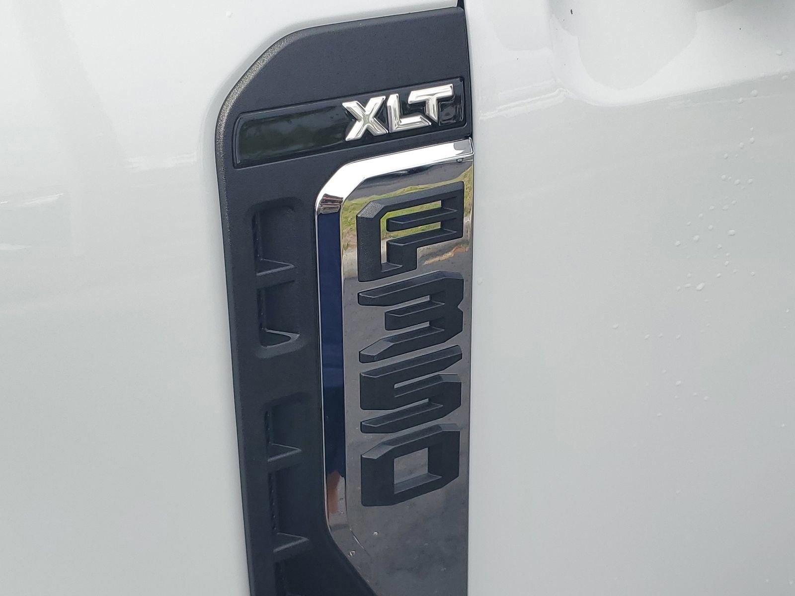 Certified 2025 Ford F350 XLT w/ FX4 Off-Road Package AWD/4WD image 7