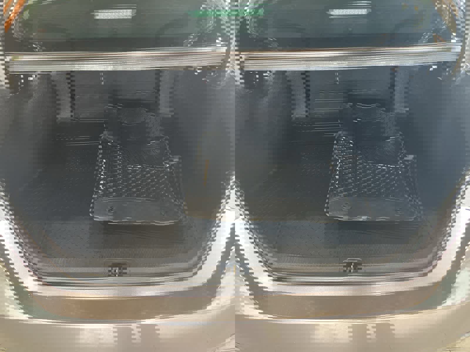 Used 2019 Toyota Camry XSE image 30