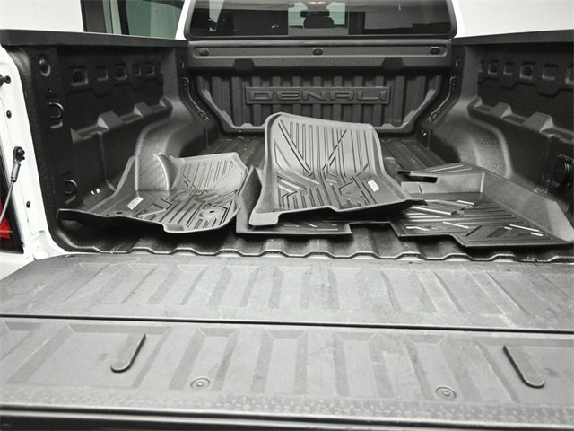 Used 2023 GMC Canyon Denali image 41