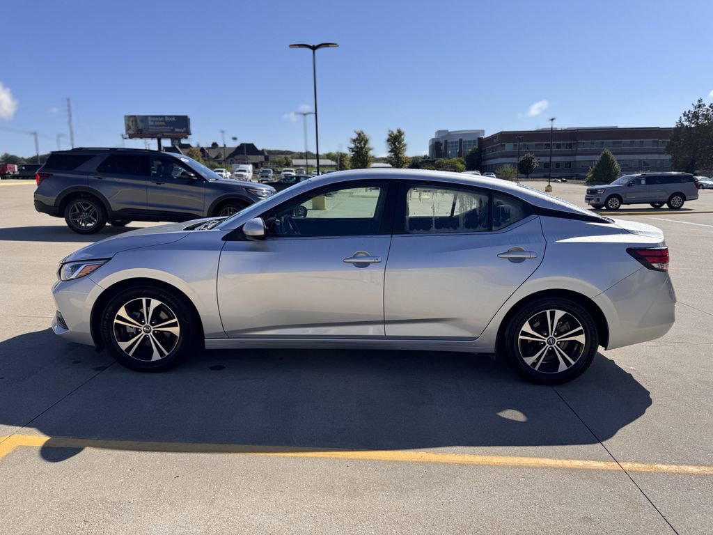 Used 2023 Nissan Sentra SV FWD image 2
