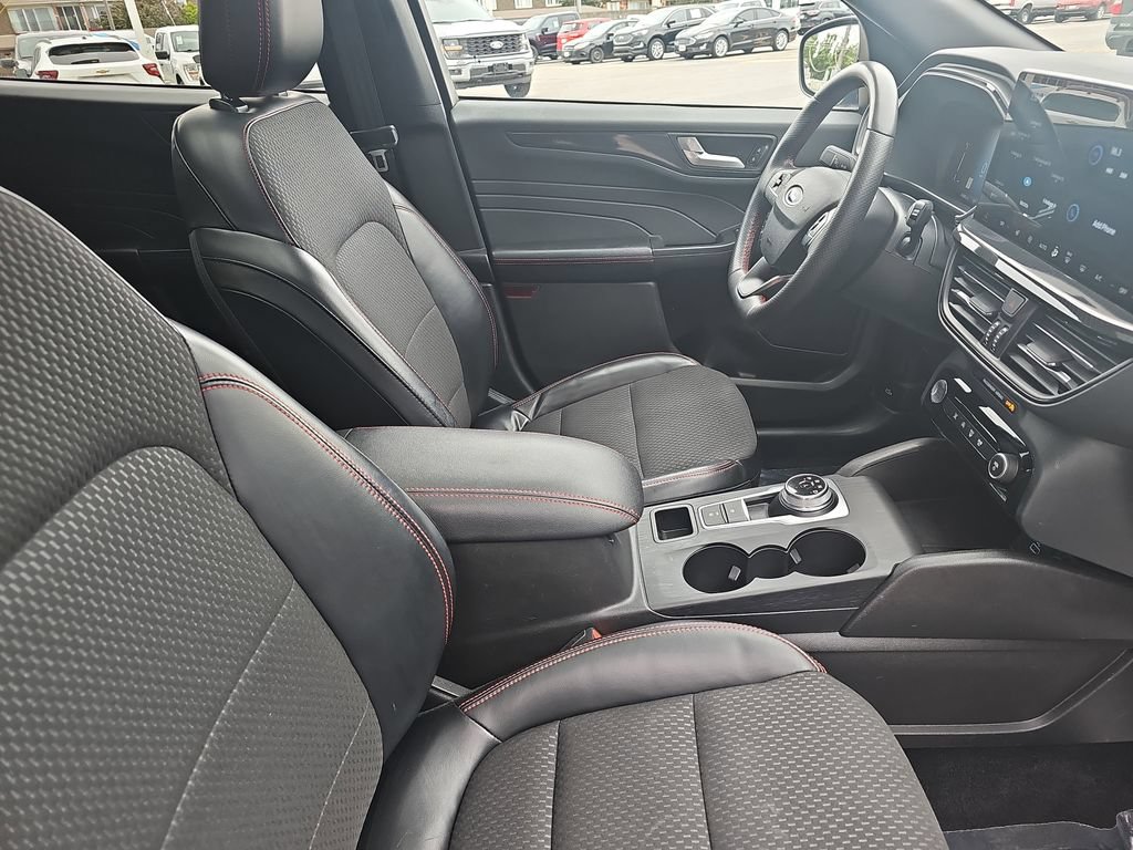 Certified 2023 Ford Escape ST-Line w/ Tech Pack #1 FWD image 10