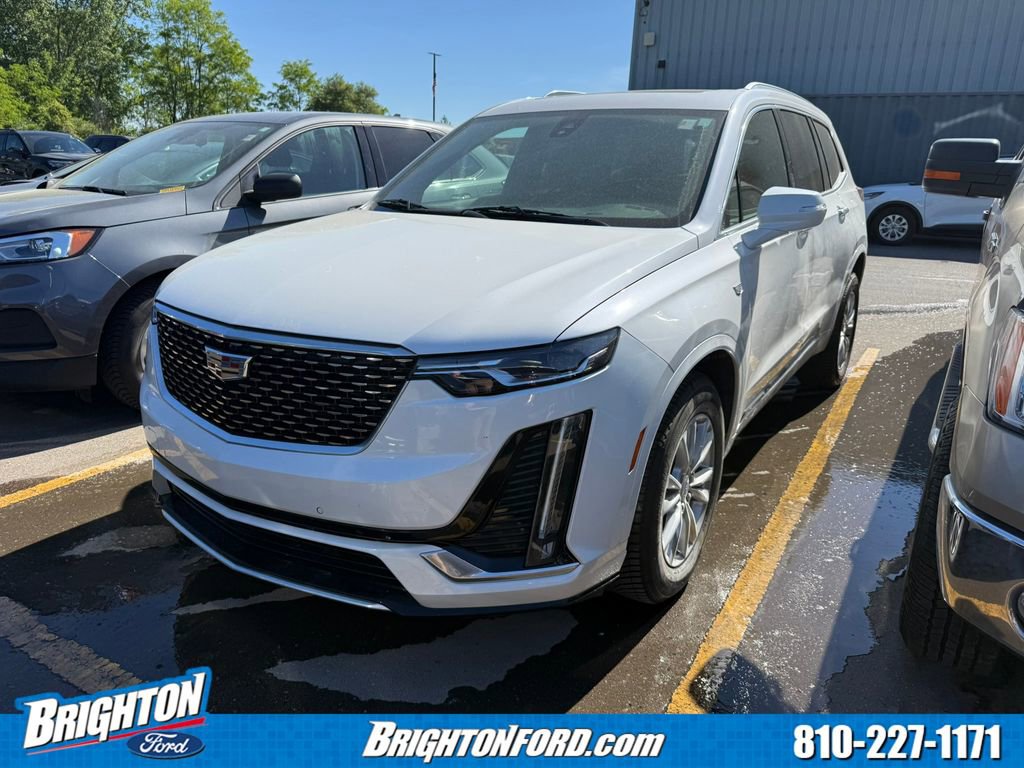 Used 2023 Cadillac XT6 Luxury AWD/4WD image 3