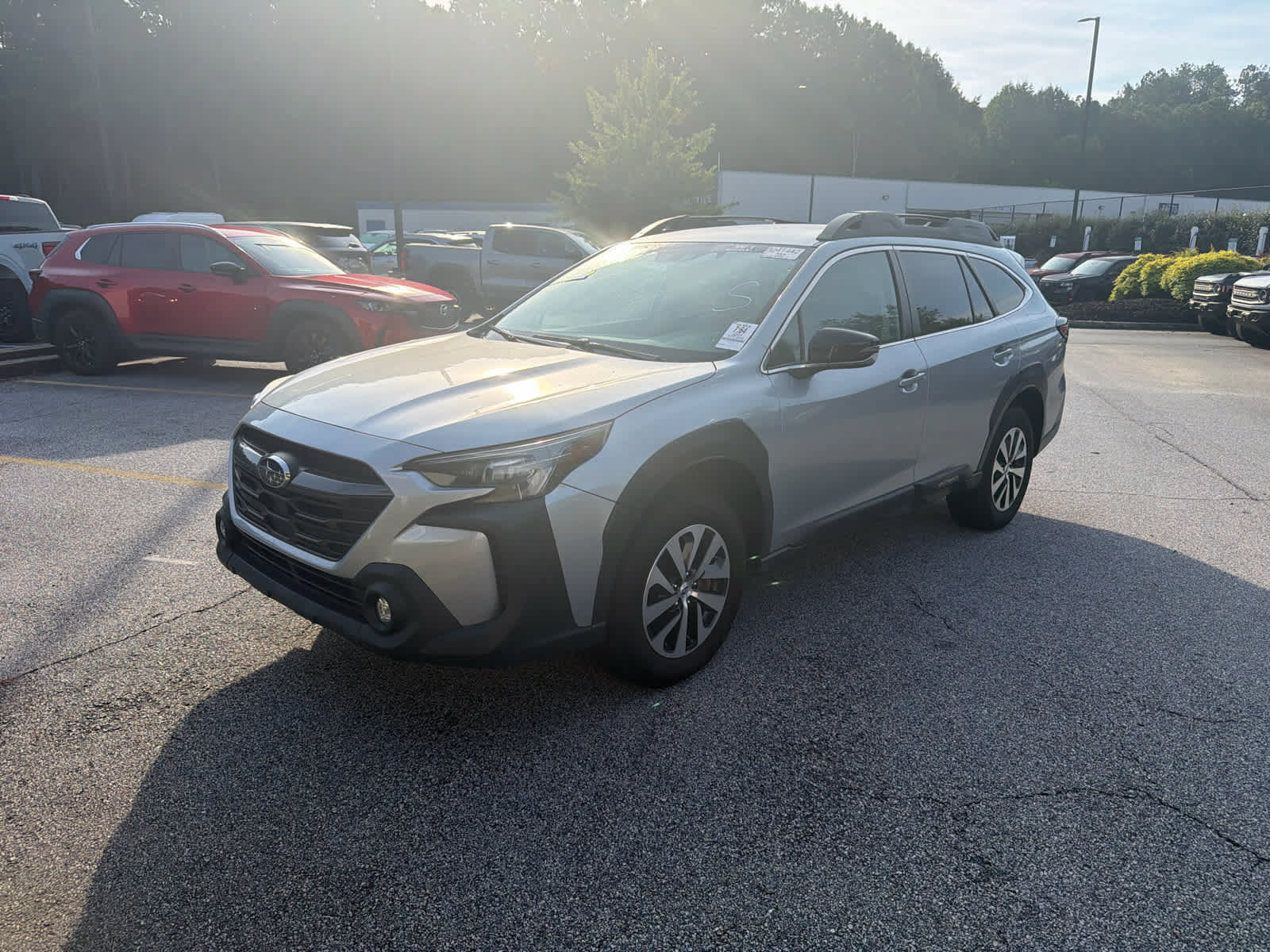 Used 2024 Subaru Outback Premium AWD/4WD image 2