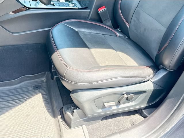 Certified 2022 Ford Explorer ST-Line w/ Class IV Trailer Tow Package AWD/4WD image 27