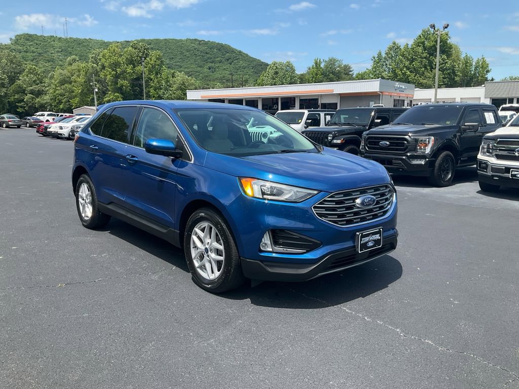 Certified 2021 Ford Edge SEL w/ Cargo Accessory Package AWD/4WD image 3