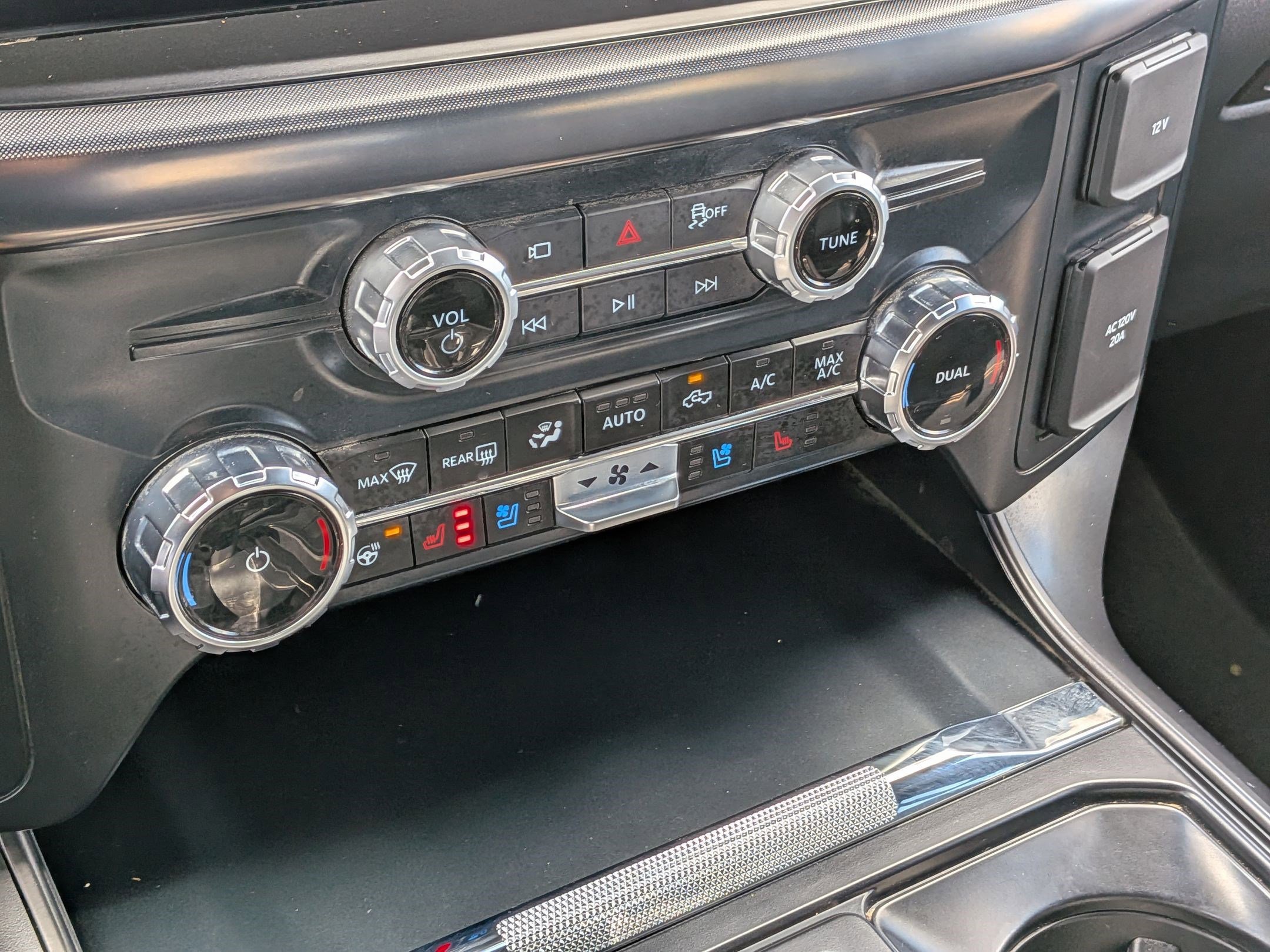 Certified 2025 Ford F150 Tremor w/ Equipment Group 402A High image 29