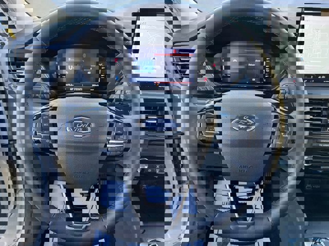 Certified 2024 Ford Escape SE image 13