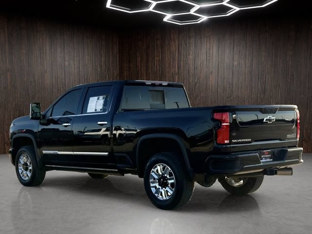 Used 2024 Chevrolet Silverado 2500 High Country w/ High Country Premium Package AWD/4WD image 5