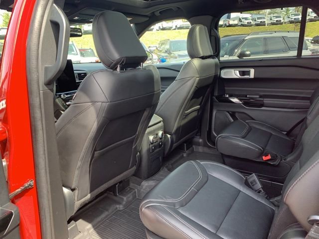 Certified 2023 Ford Explorer ST w/ Equipment Group 401A AWD/4WD image 18