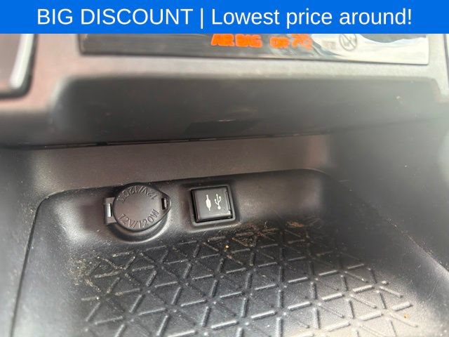Used 2019 Toyota RAV4 XLE w/ Carpet Mat Package AWD/4WD image 32