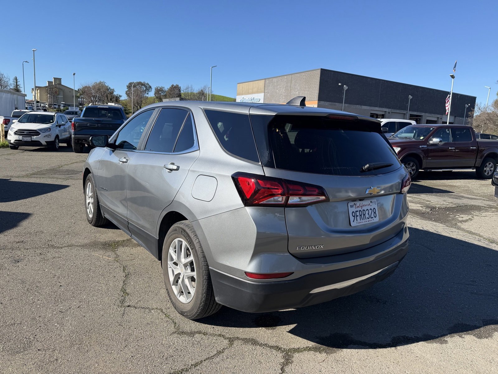 Used 2023 Chevrolet Equinox LT image 3