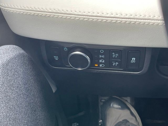 Certified 2025 Ford Mustang Mach-E Premium image 23