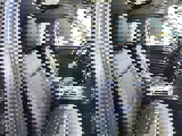 Certified 2022 Ford Explorer Limited w/ Equipment Group 301A image 12