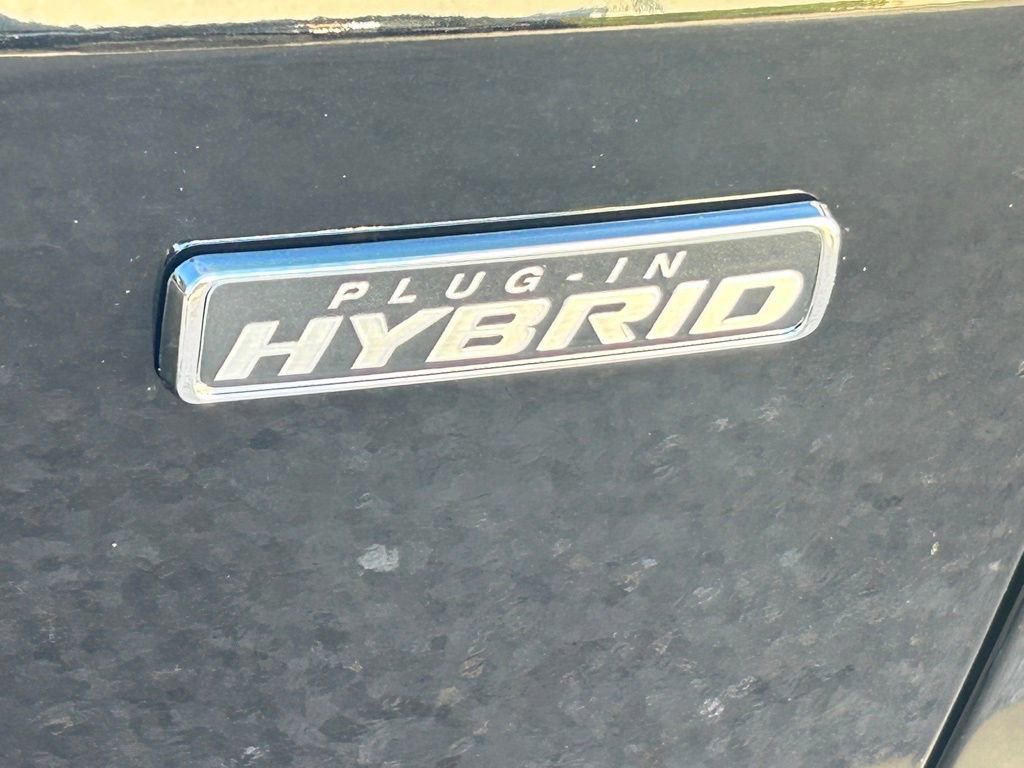 Certified 2024 Ford Escape SE w/ PHEV Premium Package image 24