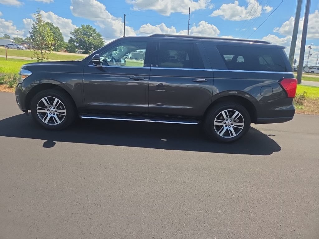 Certified 2023 Ford Expedition Max XLT RWD image 9