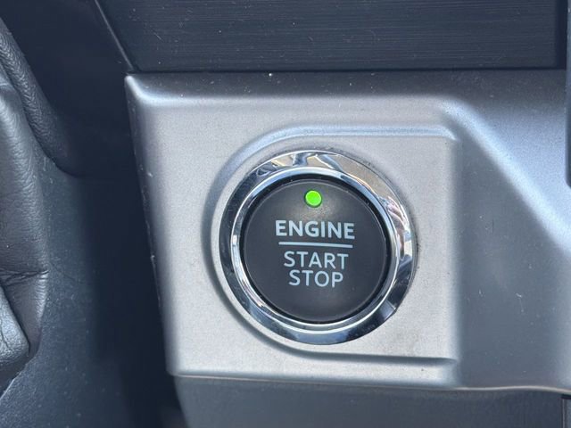 Certified 2022 Ford F150 XLT w/ Equipment Group 302A High image 20