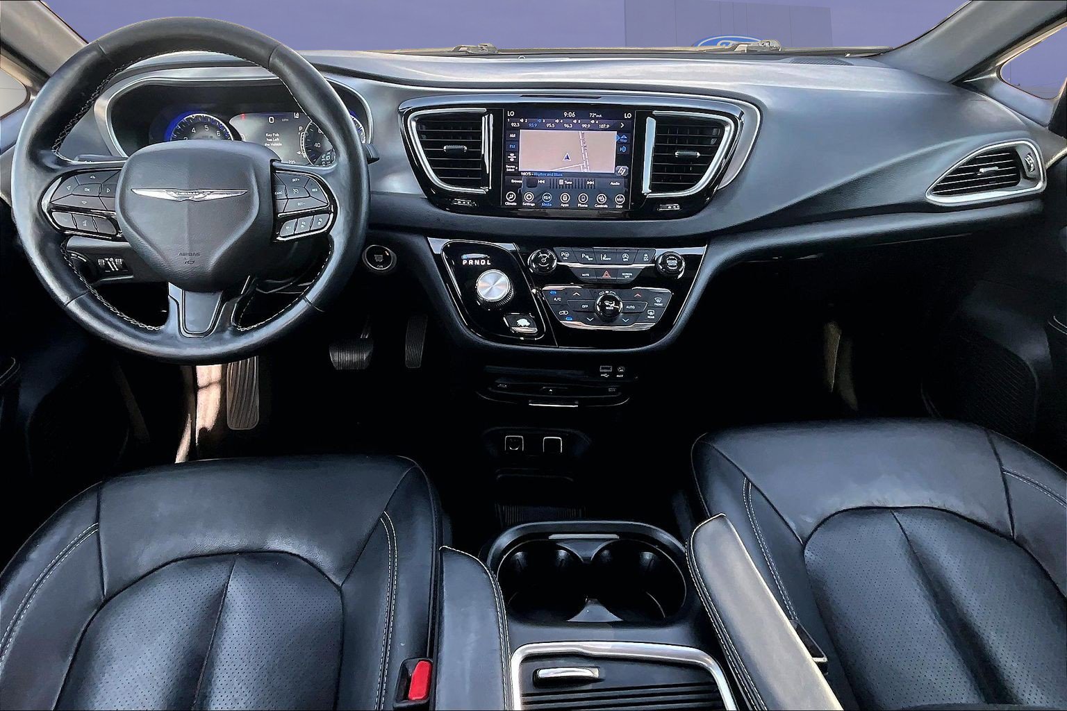 Used 2019 Chrysler Pacifica Touring-L Plus w/ Advanced Safetytec Group FWD image 7