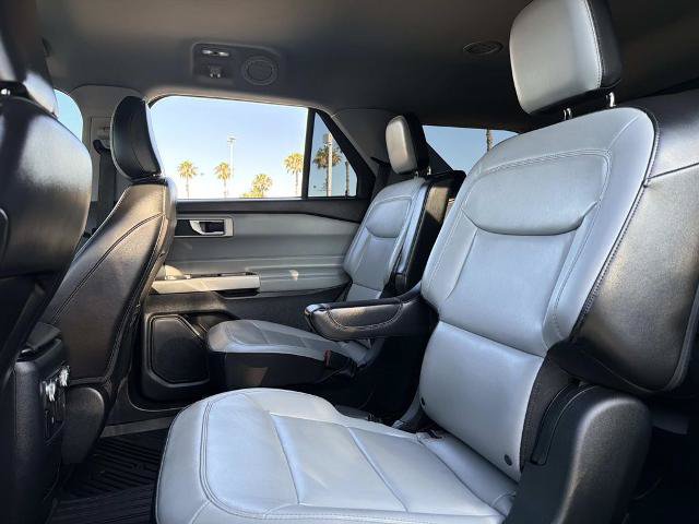 Certified 2021 Ford Explorer XLT RWD image 19