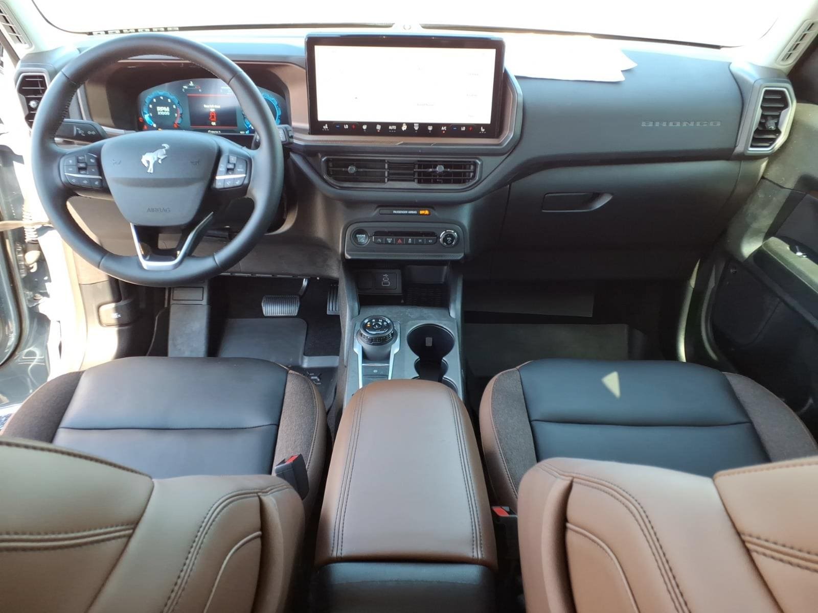 Certified 2025 Ford Bronco Sport Outer Banks w/ Outer Banks Tech Package+ AWD/4WD image 15