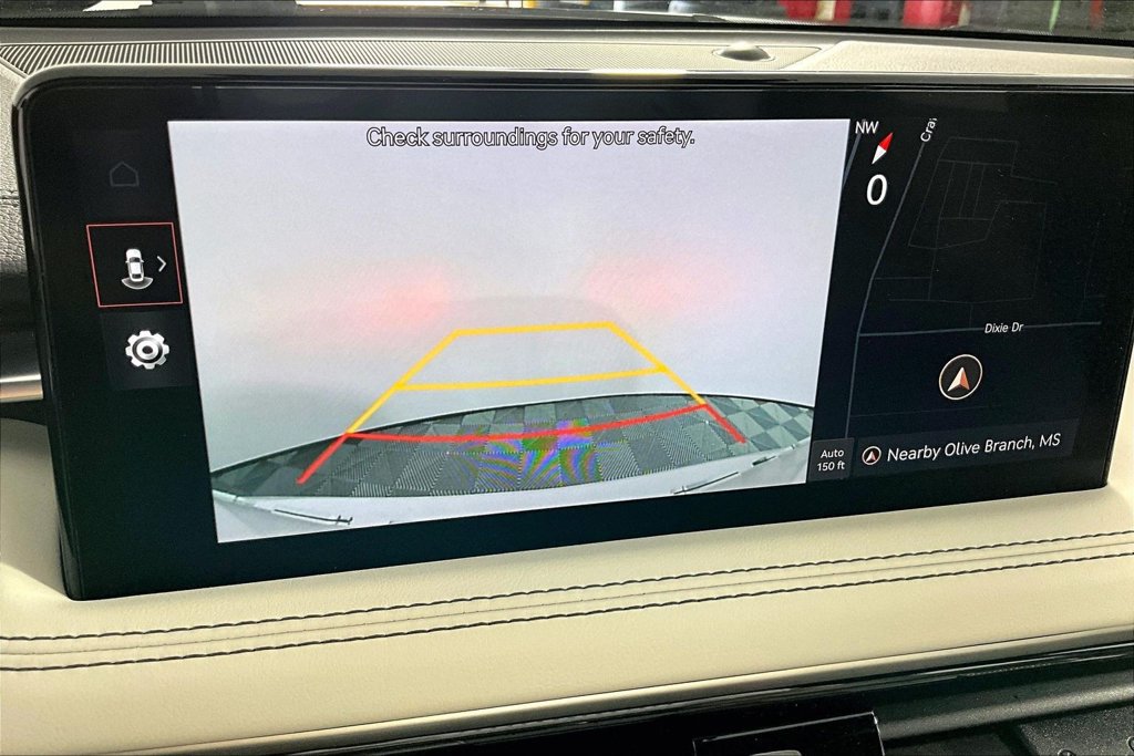 Used 2025 Genesis G70 2.5T RWD image 21