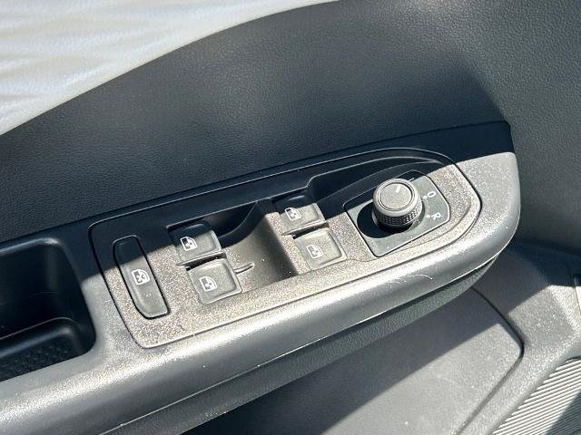 Used 2024 Volkswagen Taos S FWD image 18