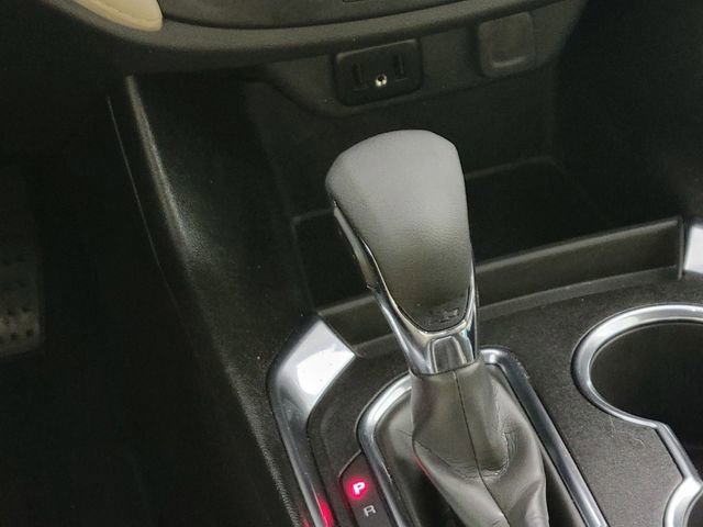 Used 2023 Chevrolet Traverse LS image 24