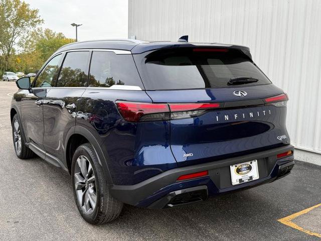 Used 2024 INFINITI QX60 Luxe AWD/4WD image 3