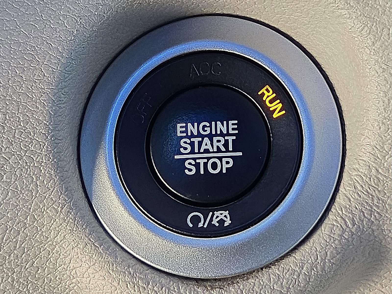 Used 2023 Chrysler Pacifica Touring-L image 22