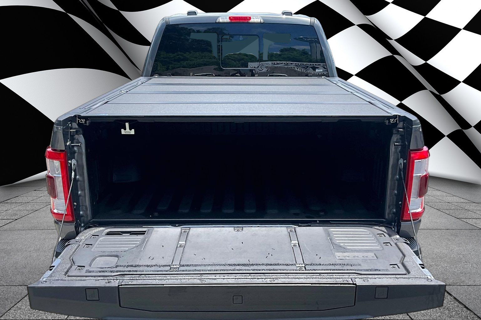 Certified 2022 Ford F150 Lariat w/ Equipment Group 502A High AWD/4WD image 29