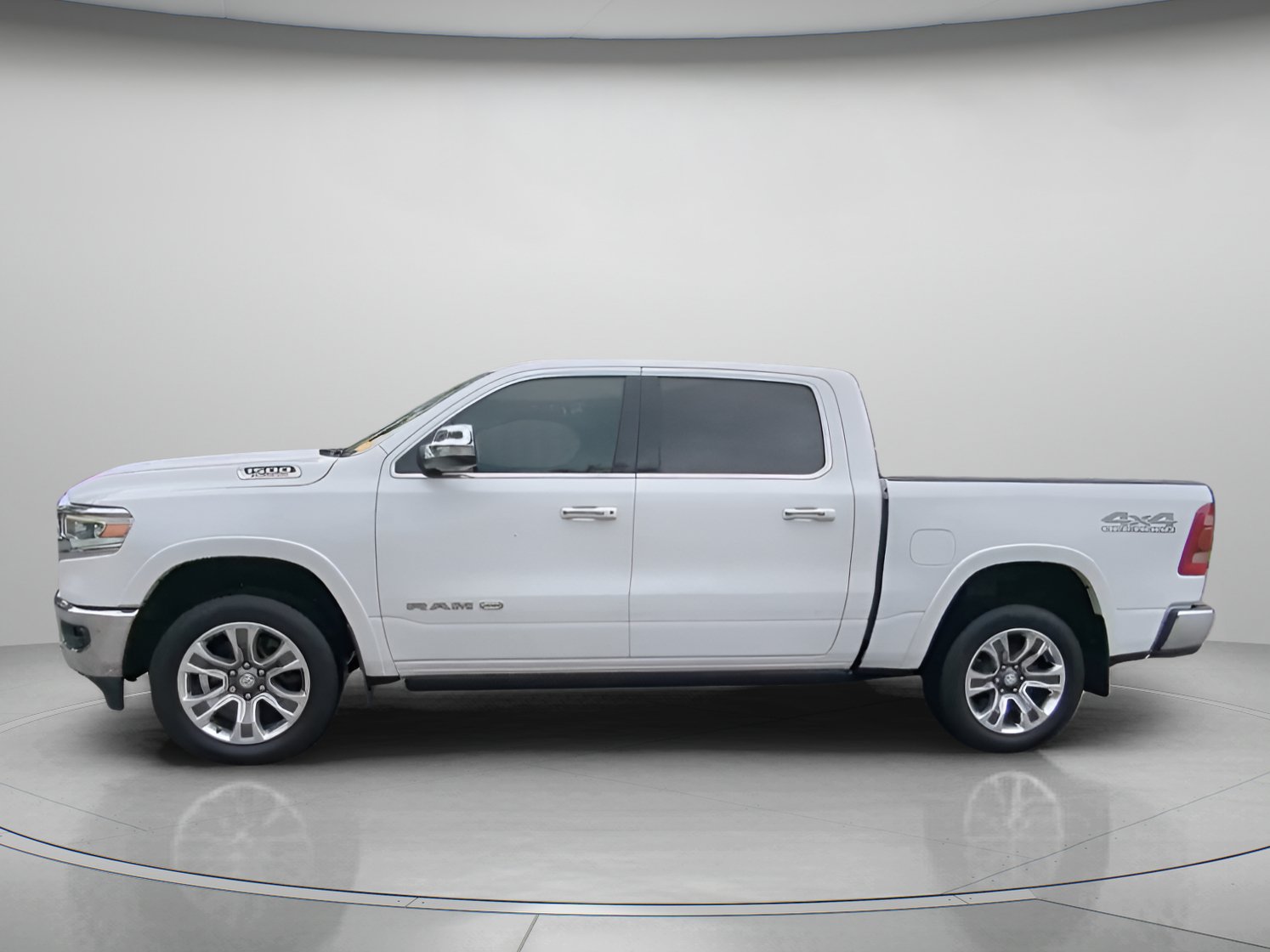 Used 2021 RAM 1500 Limited AWD/4WD image 14