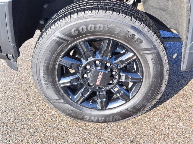 Used 2024 GMC Sierra 2500 AT4 w/ AT4 Premium Plus Package image 9