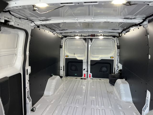 Certified 2017 Ford Transit 250 148 Low Roof RWD image 29