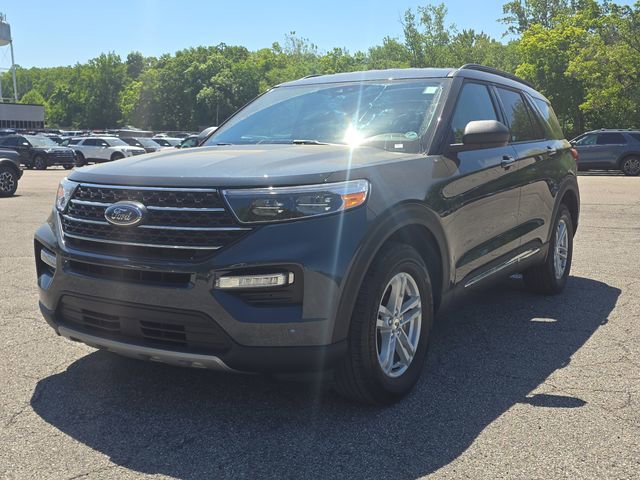 Certified 2024 Ford Explorer XLT w/ Equipment Group 202A AWD/4WD image 2