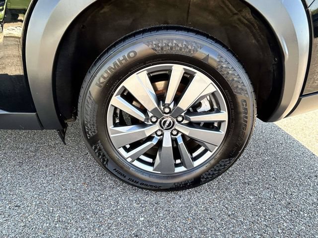 Used 2025 Nissan Pathfinder SV AWD/4WD image 3