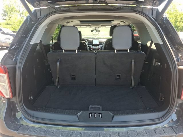Certified 2022 Ford Explorer XLT w/ Equipment Group 202A AWD/4WD image 34