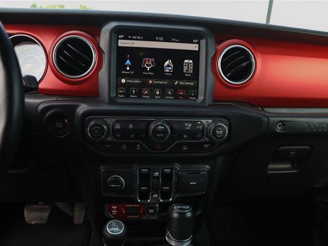 Used 2018 Jeep Wrangler Unlimited Rubicon AWD/4WD image 36