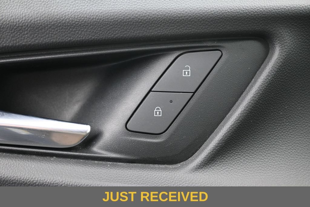 Used 2025 Chevrolet Equinox LT w/ Convenience Package II FWD image 19