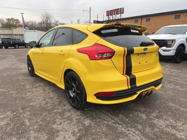 Certified 2017 Ford Focus ST image 4