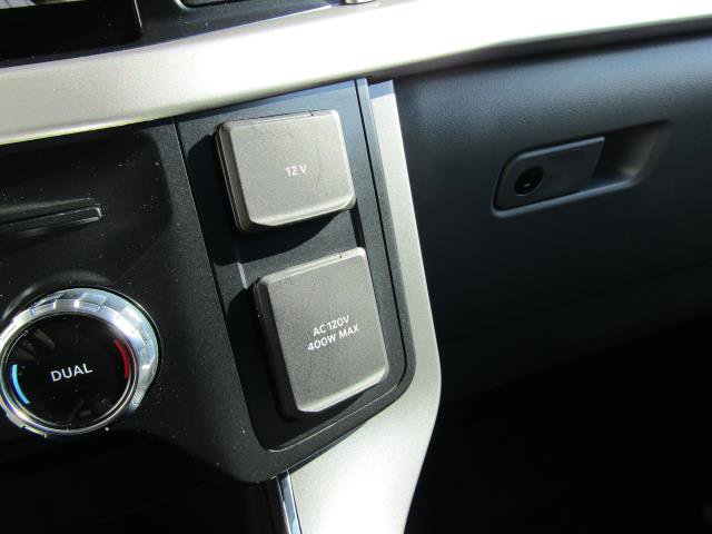 Certified 2022 Ford F150 XLT w/ Equipment Group 302A High image 25