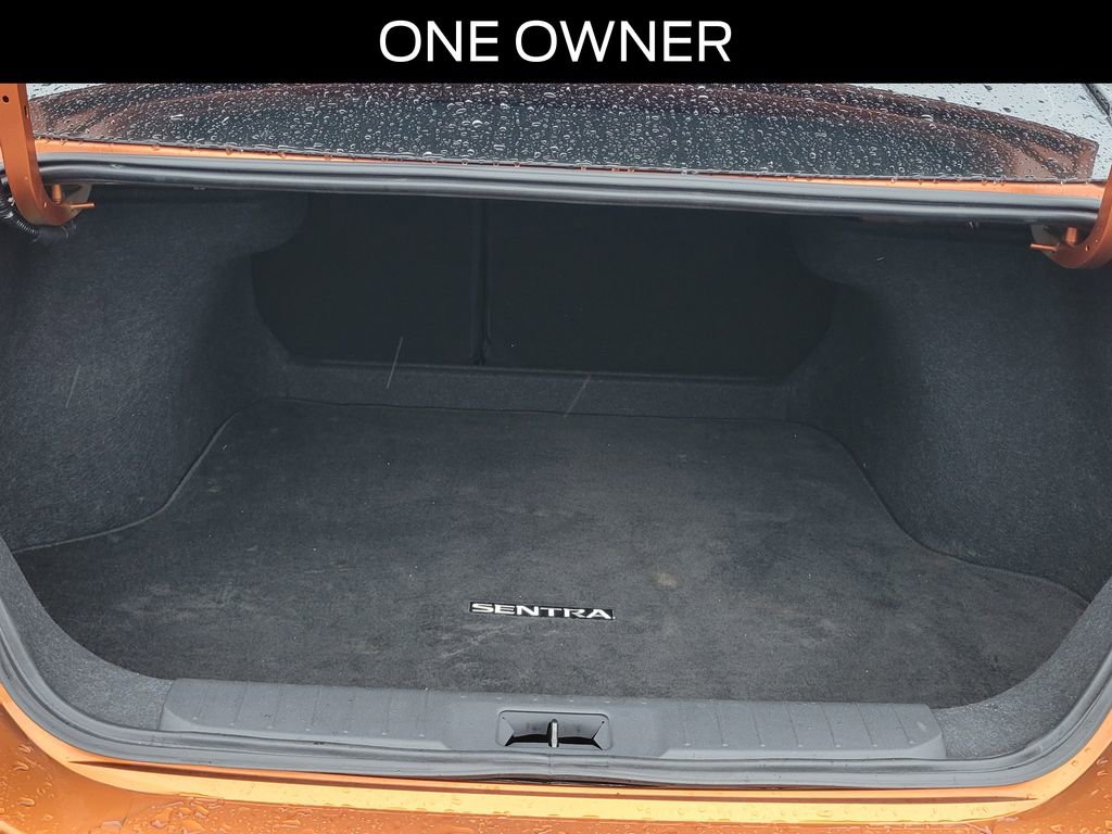 Used 2025 Nissan Sentra SR w/ SR Premium Package image 6