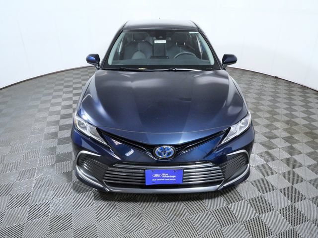 Used 2021 Toyota Camry LE FWD image 3