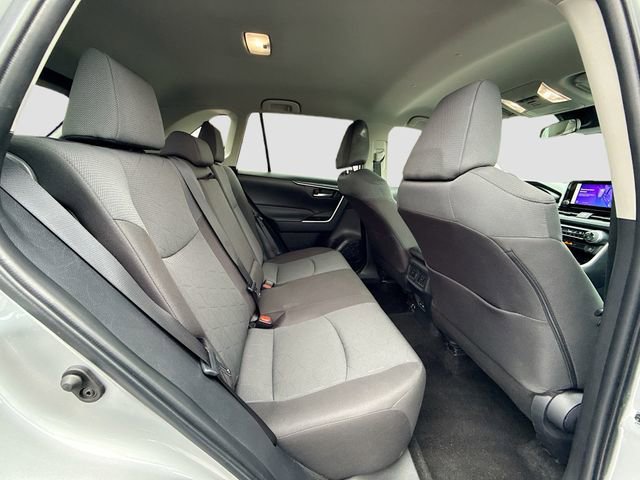 Used 2025 Toyota RAV4 XLE image 31