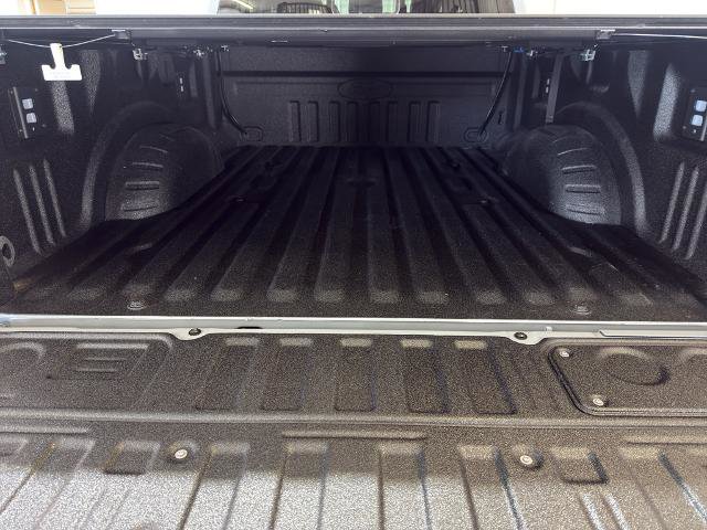 Certified 2025 Ford F350 Lariat w/ Lariat Ultimate Package AWD/4WD image 9