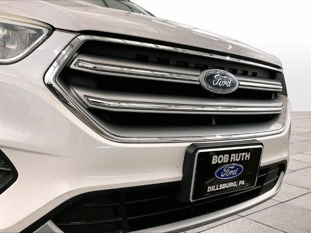 Certified 2017 Ford Escape SE AWD/4WD image 29