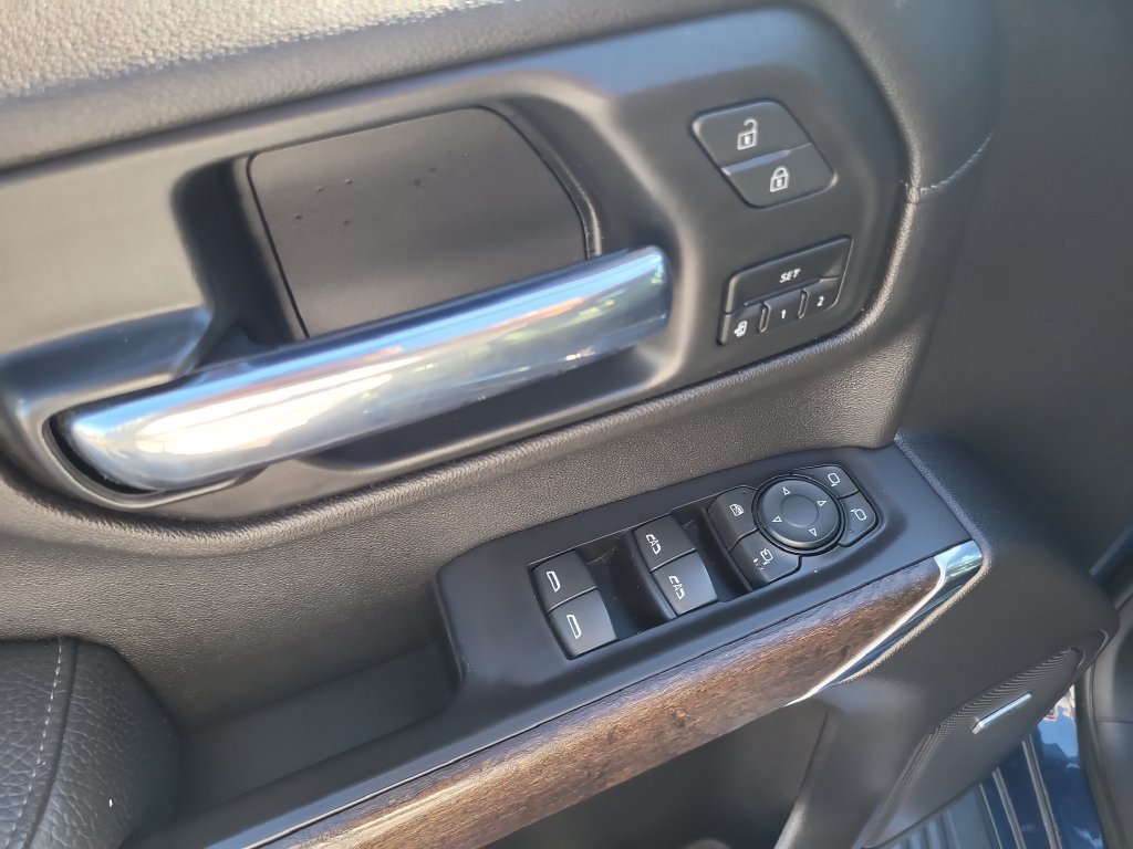 Used 2020 GMC Sierra 1500 Denali w/ Driver Alert Package II AWD/4WD image 15