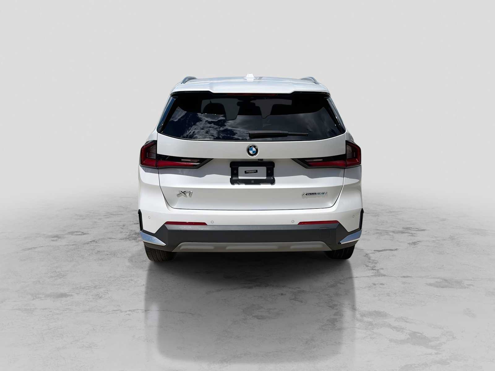 Used 2023 BMW X1 xDrive28i w/ Convenience Package AWD/4WD image 5