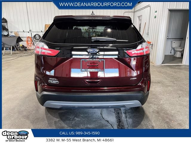 Certified 2024 Ford Edge SEL w/ Convenience Package AWD/4WD image 3