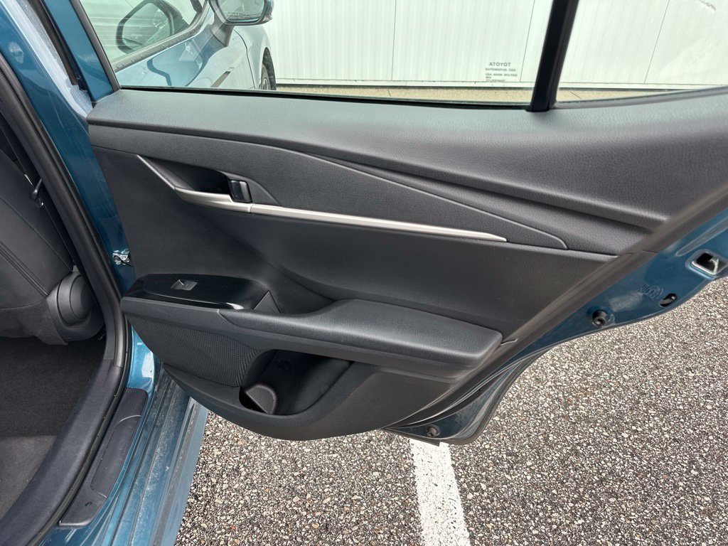Used 2025 Toyota Camry SE FWD image 22