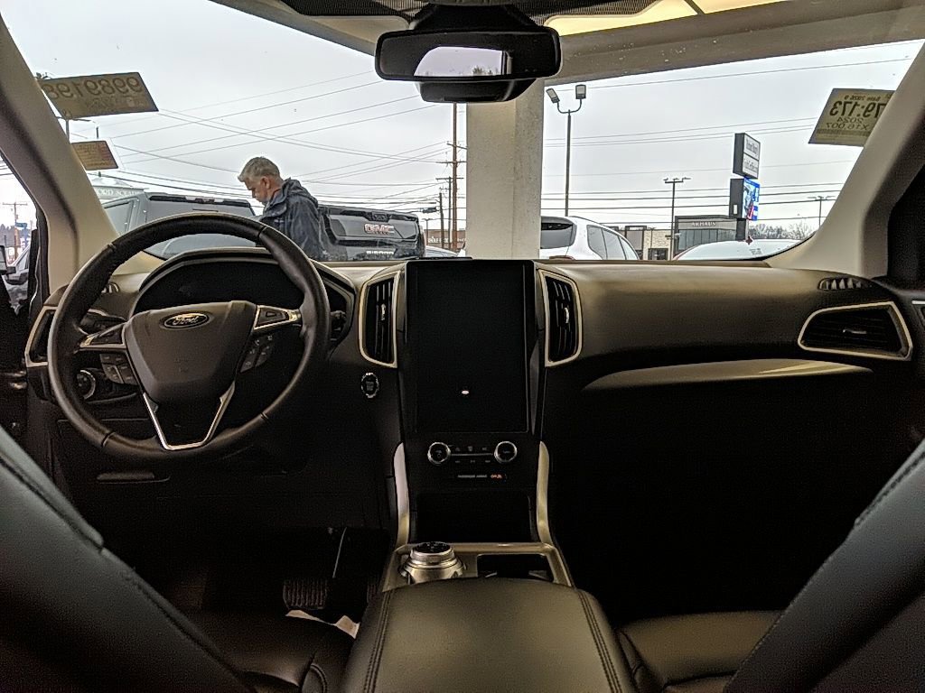 Certified 2024 Ford Edge SEL w/ Convenience Package image 15