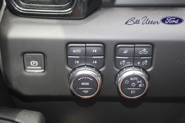 Used 2025 GMC Sierra 1500 AT4 w/ AT4 Premium Package AWD/4WD image 22